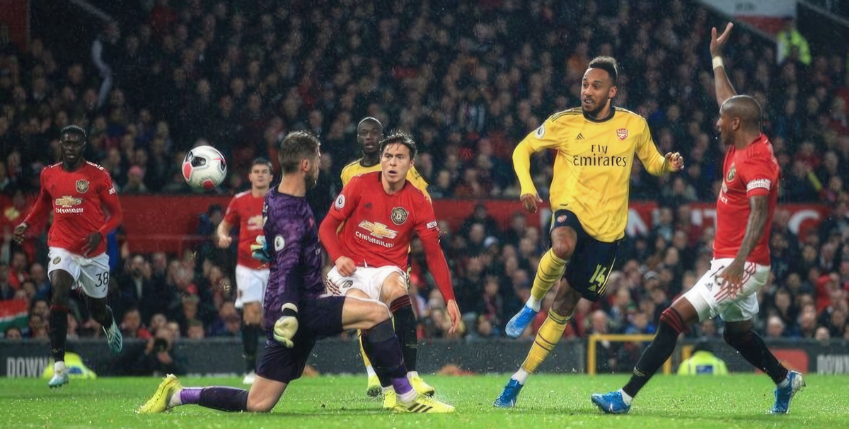 Arsenal and Manchester United fight it out in a messy draw