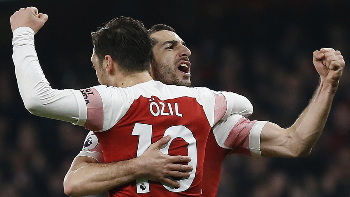 Rumor Mill: Arsenal looking to offload both Ozil and Mkhitaryan this summer