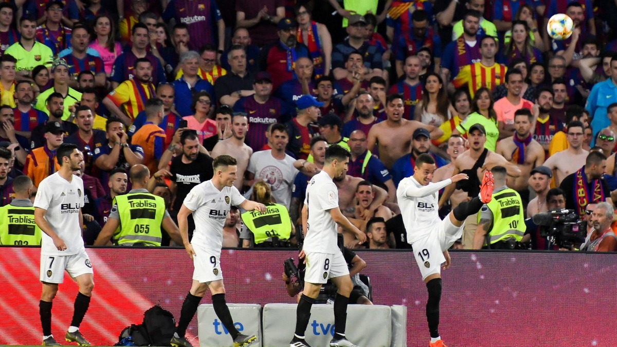 Valencia end Barcelona’s hopes of a 5th straight Copa del Rey title