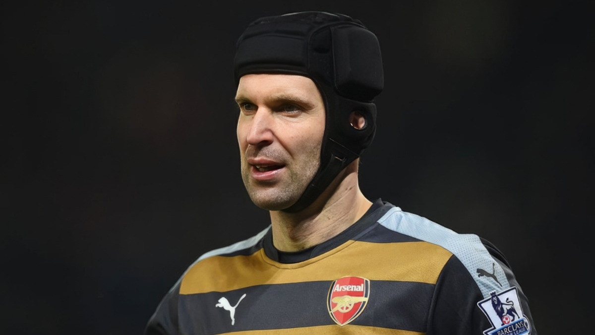 Petr Cech suits up one last time with a European final for Arsenal against Chelsea