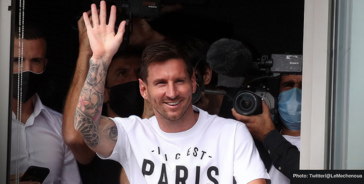 Messi touchdown in Paris, signing done and dusted