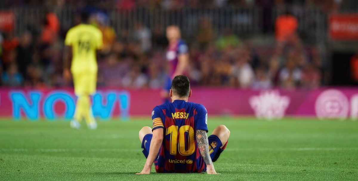 Messi goes off injured after his first start of the season