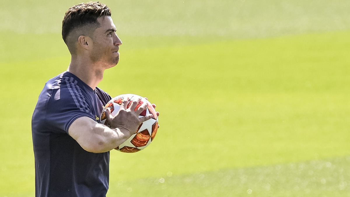 Ronaldo is back in training ahead of quarter-final clash against Ajax