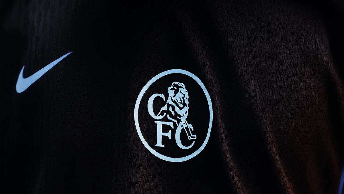 Chelsea’s new third kit revives the 2005 title season look