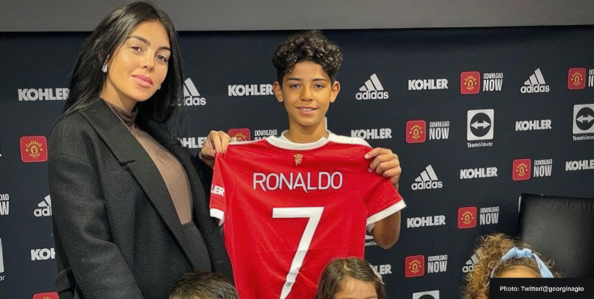 Cristiano Ronaldo Jr signs for Man United youth team