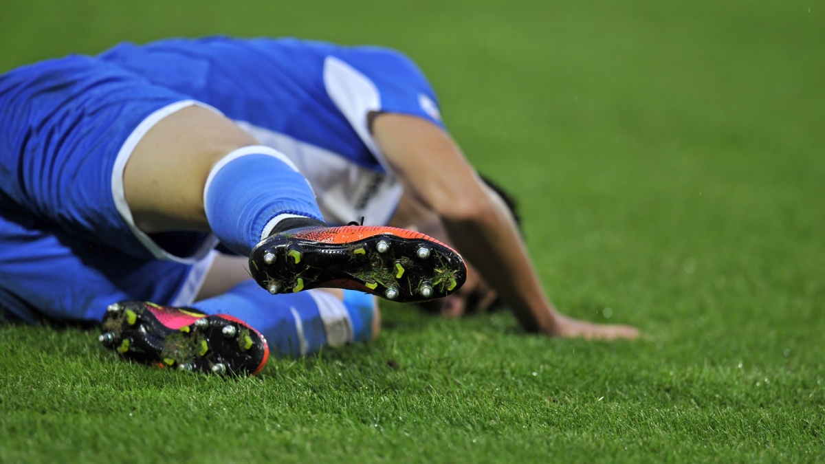 Lightning strike in Peru kills footballer, leaves goalkeeper fighting for life