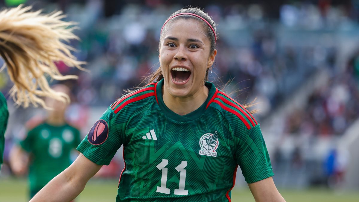 Mexican star Lizbeth Ovalle becomes most expensive player ever
