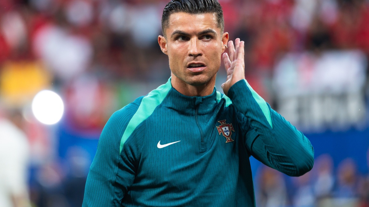 Coach or club owner Cristiano Ronaldo? We can rule out one